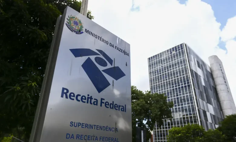 Receita decide não cobrar IOF retroativo e aguarda análise de quem pagou no período suspenso- Marcelo Camargo-Agência Brasil